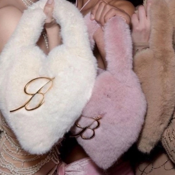 Meet your Posher, Conny - Picture 1 of 1